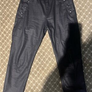 Bevy Flog checked capris